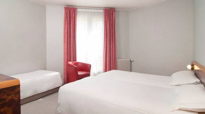  Profile Photos of Hotel Moulin Vert 74, rue du Moulin Vert - Photo 6 of 8