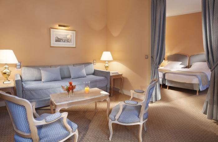  Profile Photos of Hotel Rochester Champs Elysees 92 rue La BoÃ©tie - Photo 6 of 11