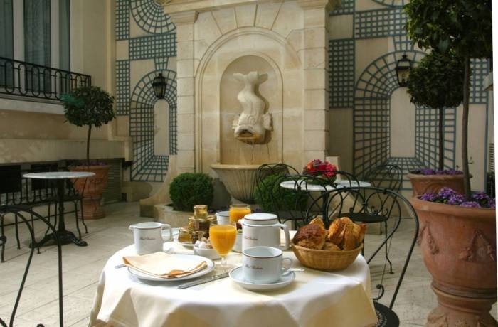  Profile Photos of Hotel Rochester Champs Elysees 92 rue La BoÃ©tie - Photo 9 of 11