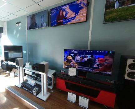  Profile Photos of Kino AV 388 Barlow Moor Road - Photo 3 of 4