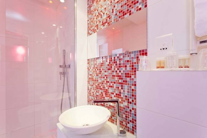  Profile Photos of Color Design Hotel 35, rue de Citeaux - Photo 4 of 10