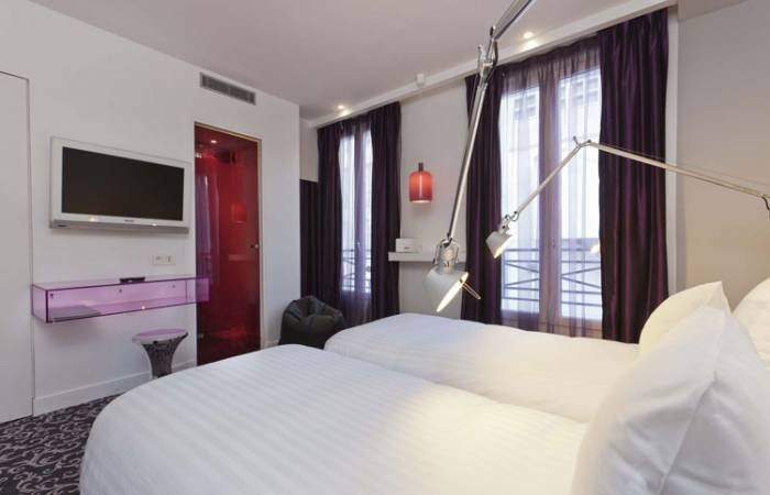  Profile Photos of Color Design Hotel 35, rue de Citeaux - Photo 5 of 10