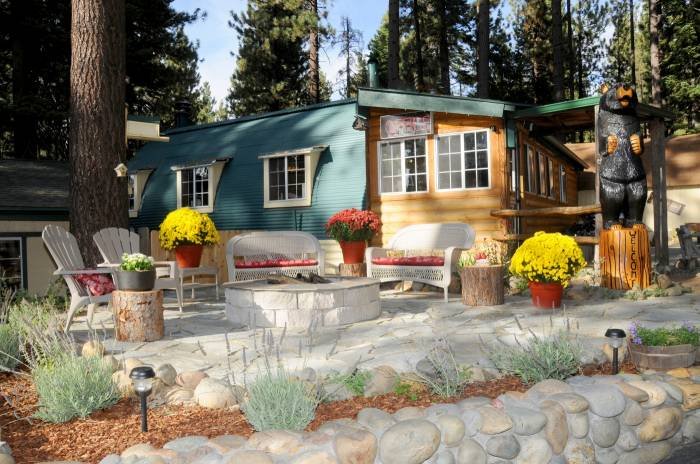 The Fire Pit patio and Lodge in summer Profile Photos of Heavenly Valley Lodge Bed & Breakfast 1261 Ski Run Blvd - Photo 11 of 12
