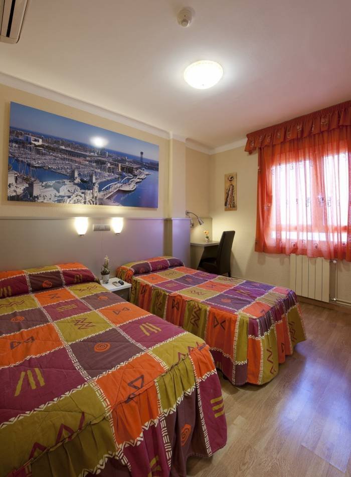  Profile Photos of Hostal Barcelona Carrer Roser 40 - Photo 31 of 31