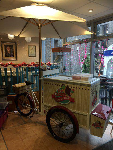  Ice cream, candy floss and popcorn of Dusk til Dawn Entertainments Limited 12 High Street North - Photo 4 of 6