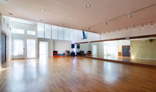  Profile Photos of Maesto Studio 1547 6th Street, Suite 100 - Photo 2 of 4