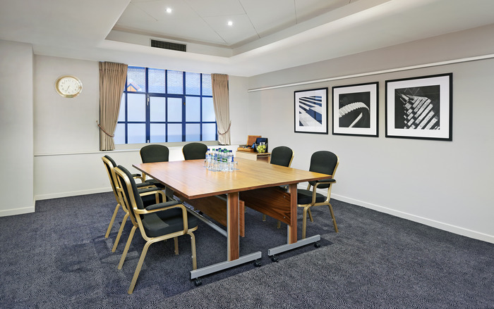 Meeting Room Profile Photos of DoubleTree by Hilton Hotel London - Docklands Riverside 265A Rotherhithe Street - Photo 9 of 16
