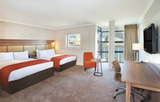 Double Deluxe Room DoubleTree by Hilton Hotel London - Docklands Riverside 265A Rotherhithe Street 
