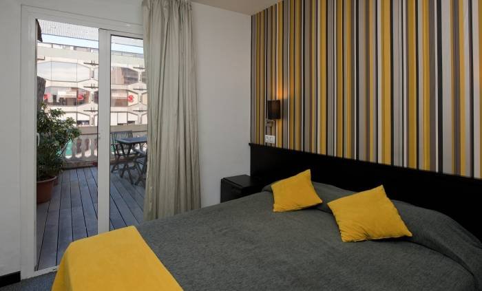  Profile Photos of Hotel Urquinaona Ronda de Santa Pere, 24 - Photo 4 of 7