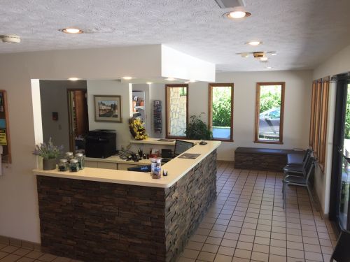  PHOTOS of Elk Valley Veterinary Hospital 913 Old Frame Road - Photo 1 of 10
