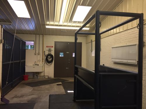  PHOTOS of Elk Valley Veterinary Hospital 913 Old Frame Road - Photo 10 of 10