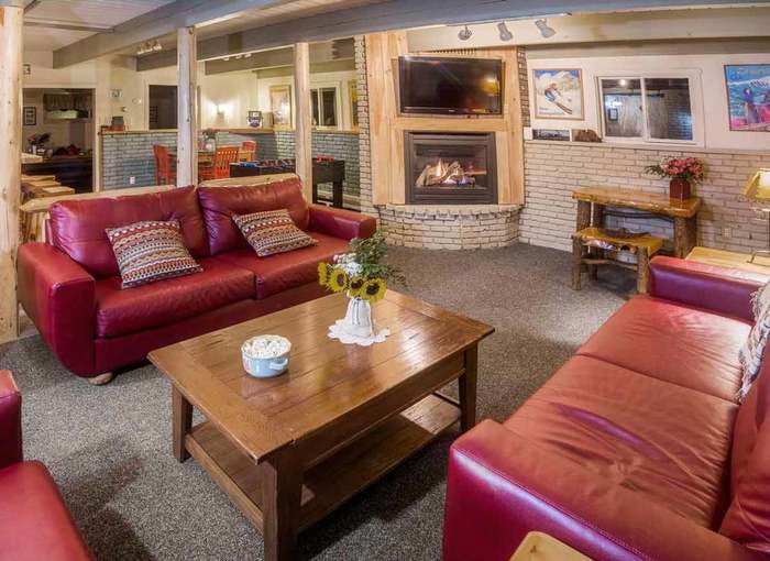  Profile Photos of Four Seasons Lodge 31 Whiskiers Lane - Photo 10 of 11
