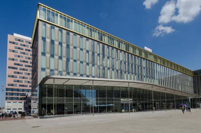  Profile Photos of Hampton by Hilton Amsterdam / Arena Boulevard Hoekenrode 1 - Photo 2 of 17