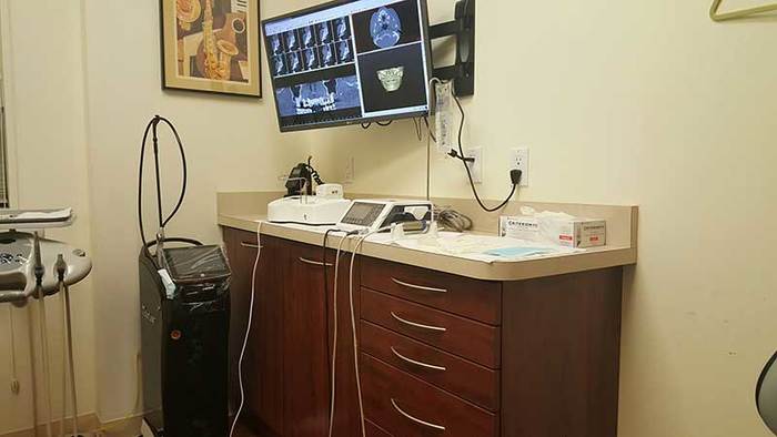 NYC Dental Implants Center<br />
121 East 60th St, Ste 6C2<br />
New York, NY 10065<br />
(60th St. btw Park Ave / Lex Ave)<br />
212-256-0000 NYC Dental Implants Center of NYC Dental Implants Center 121 East 60th St, Ste 6C2 - Photo 4 of 5 NYC Dental Implants Center<br />
121 East 60th St, Ste 6C2<br />
New York, NY 10065<br />
(60th St. btw Park Ave / Lex Ave)<br />
212-256-0000 NYC Dental Implants Center of NYC Dental Implants Center 121 East 60th St, Ste 6C2 - Photo 4 of 5