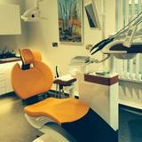Danny de Villiers Dentist, Weybridge
