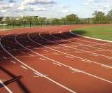 Running track cleaning, chemical treatment and re-lining<br />
www.artificialgrassmaintenance.co.uk Artificial Grass (Cambridge) Ltd Unit 1, Commercial road 