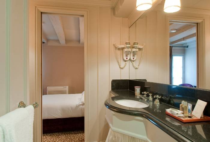  Profile Photos of Hotel Odeon Saint Germain 13, rue Saint Sulpice - Photo 13 of 24