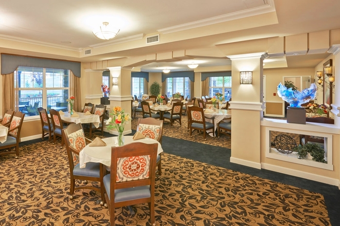  Profile Photos of MorningStar Assisted Living & Memory Care at Mountain Shadows 5355 Centennial Blvd - Photo 7 of 11