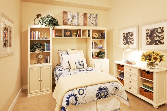 Profile Photos of MorningStar Assisted Living & Memory Care at Mountain Shadows 5355 Centennial Blvd - Photo 11 of 11