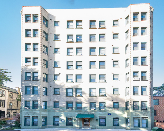  Profile Photos of Beal Properties 2320 N. Damen Ave, #1D - Photo 8 of 8