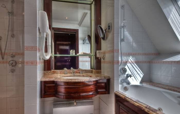  Profile Photos of Hotel Franklin Roosevelt 18 rue Clement Marrot - Photo 4 of 19