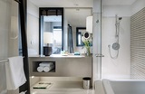 Deluxe Bathroom, Millennium Hilton Bangkok, Bangkok