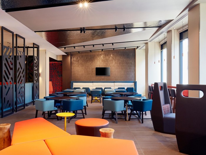  Profile Photos of Holiday Inn Express Adelaide City Centre 30 Blyth Street - Photo 7 of 12
