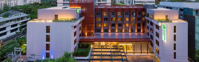  Profile Photos of Holiday Inn Express Bangkok Sathorn 51 Soi Pipat, Silom, Bangrak - Photo 3 of 11