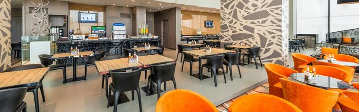  Profile Photos of Holiday Inn Express Bangkok Siam 889 Rama 1 Road, Wang Mai, Pathumwan - Photo 4 of 11