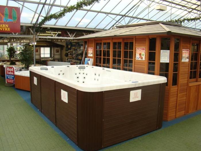 hot tubs kent Profile Photos of Hot Tub Barn Bybrook Barn, Cemetery Lane, Kennington - Photo 6 of 11