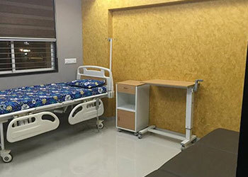  Hair Transplant Clinic of Adron Cosmetic Surgery | Hair Transplant Ahmedabad 1st floor A-wing gold coin ,, opposite jodhpur BRTS stand, Satellite Road, Satellite - Photo 3 of 8