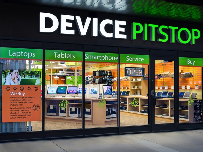  Profile Photos of Device Pitstop of Maple Grove 13732 83rd Way North - Photo 1 of 13