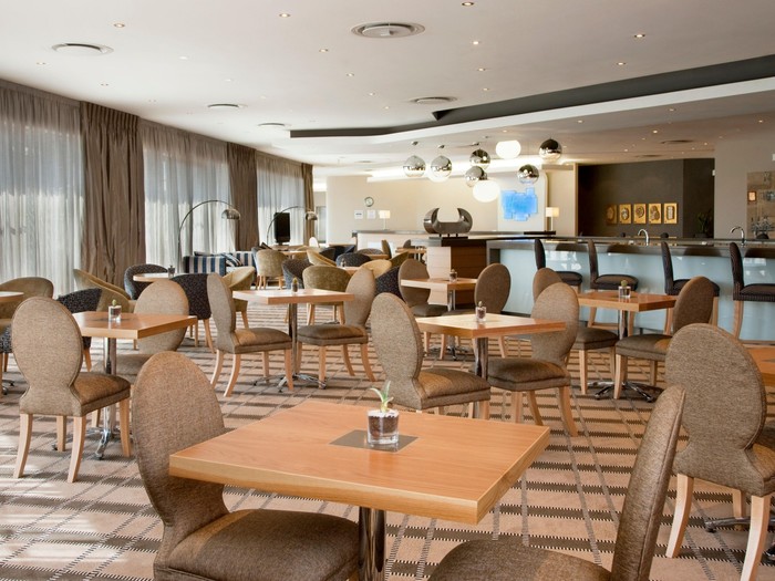  Profile Photos of Holiday Inn Express Pretoria - Sunnypark Cnr Steve Biko Rd & Trevenna Str, Sunnyside - Photo 5 of 12