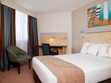  Holiday Inn Express Pretoria - Sunnypark Cnr Steve Biko Rd & Trevenna Str, Sunnyside 