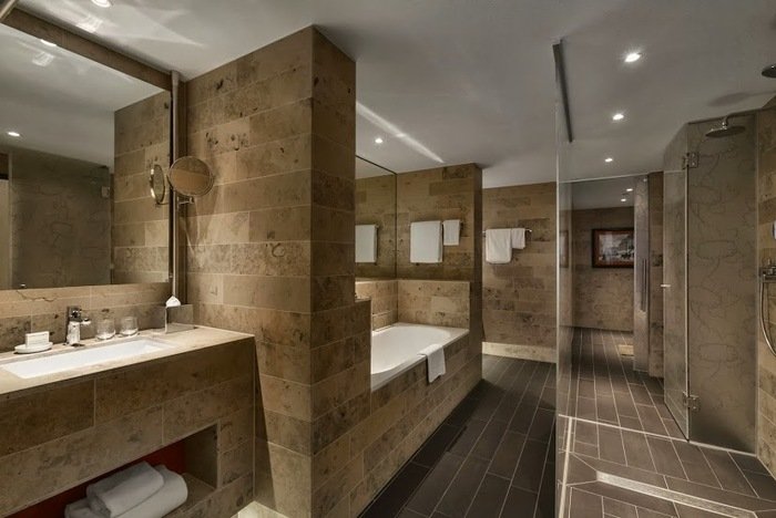 Royal Suite Bathroom Profile Photos of Hilton The Hague Zeestraat 35 - Photo 8 of 15