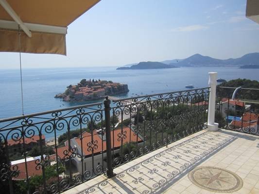  Profile Photos of Apartments at Apart-hotel Edelweiss Sveti Stefan - Photo 1 of 18