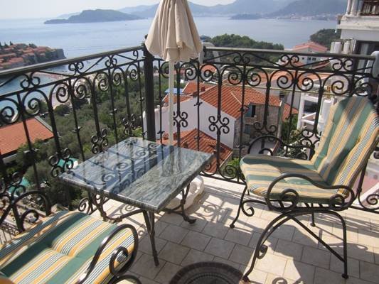  Profile Photos of Apartments at Apart-hotel Edelweiss Sveti Stefan - Photo 7 of 18