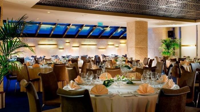 Restaurant in DoubleTree by Hilton Hotel Istanbul - Old Town<br />
Stylish hotel in Istanbul's charming Old Town of DoubleTree by Hilton Hotel Istanbul - Old Town Beyazıt Mh., Ordu Cad. No:31 - Photo 11 of 21 Restaurant in DoubleTree by Hilton Hotel Istanbul - Old Town<br />
Stylish hotel in Istanbul's charming Old Town of DoubleTree by Hilton Hotel Istanbul - Old Town Beyazıt Mh., Ordu Cad. No:31 - Photo 11 of 21