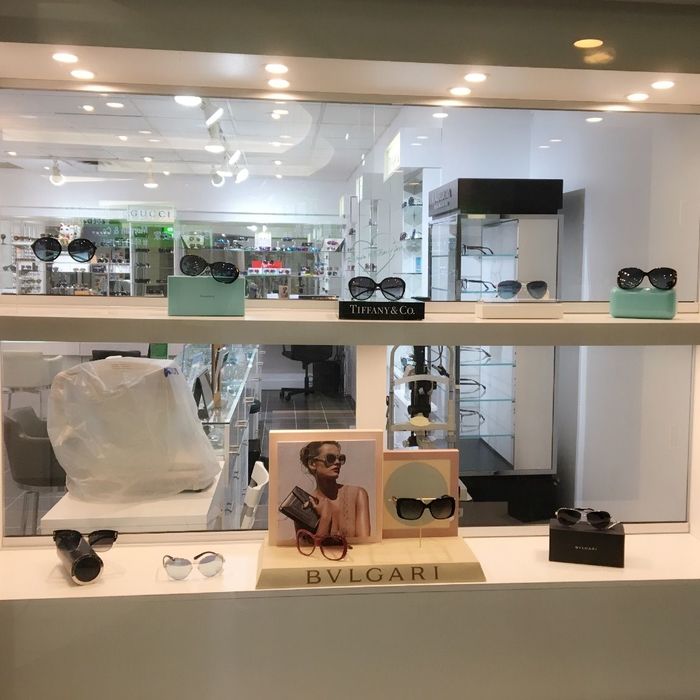  Profile Photos of Eye World Optical 1160-8181 Cambie Road - Photo 5 of 5