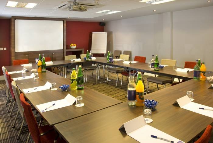 Modern, well-equipped meeting rooms and conference facilities in Birmingham Profile Photos of Holiday Inn Express Birmingham Oldbury M5, Jct 2 Birchley Park Oldbury - Photo 3 of 6 Modern, well-equipped meeting rooms and conference facilities in Birmingham Profile Photos of Holiday Inn Express Birmingham Oldbury M5, Jct 2 Birchley Park Oldbury - Photo 3 of 6