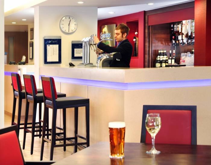 Grab a refreshing drink from our fully licenced, hotel bar in Birmingham Profile Photos of Holiday Inn Express Birmingham Oldbury M5, Jct 2 Birchley Park Oldbury - Photo 6 of 6 Grab a refreshing drink from our fully licenced, hotel bar in Birmingham Profile Photos of Holiday Inn Express Birmingham Oldbury M5, Jct 2 Birchley Park Oldbury - Photo 6 of 6