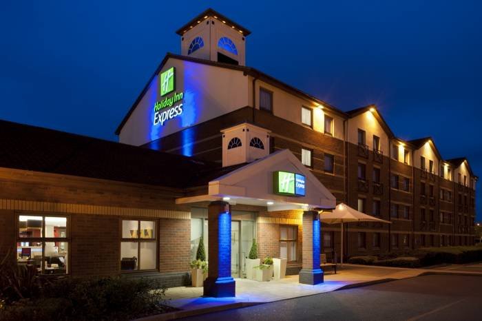  Profile Photos of Holiday Inn Express Derby Pride Park Wheelwright Way - Photo 3 of 9