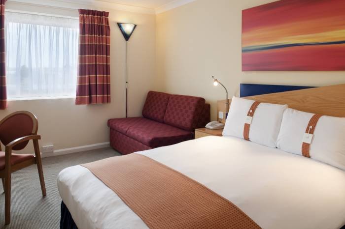  Profile Photos of Holiday Inn Express Derby Pride Park Wheelwright Way - Photo 9 of 9