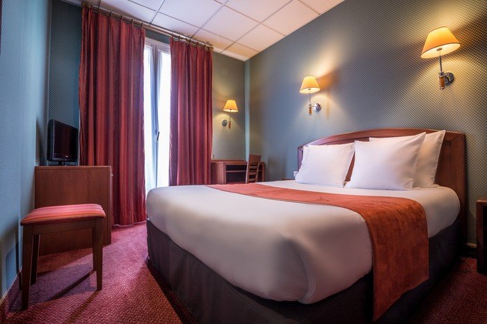  Profile Photos of Hotel Charlemagne 1, rue Charcot - Photo 7 of 16