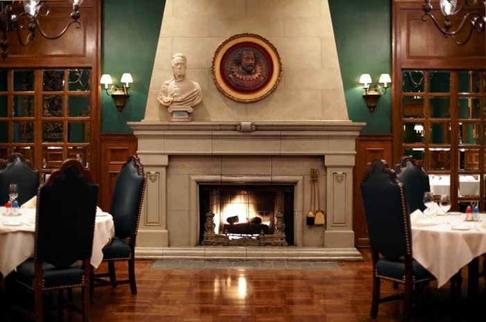 New Album of Lawry's The Prime Rib 100 La Cienega Boulevard - Photo 3 of 4