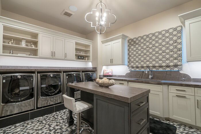  New Album of AZ Cabinet Maker 640 N Alder Dr - Photo 1 of 3