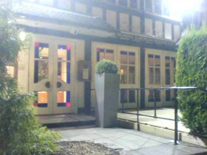  Profile Photos of Chapter One Farnborough Common - Photo 7 of 7
