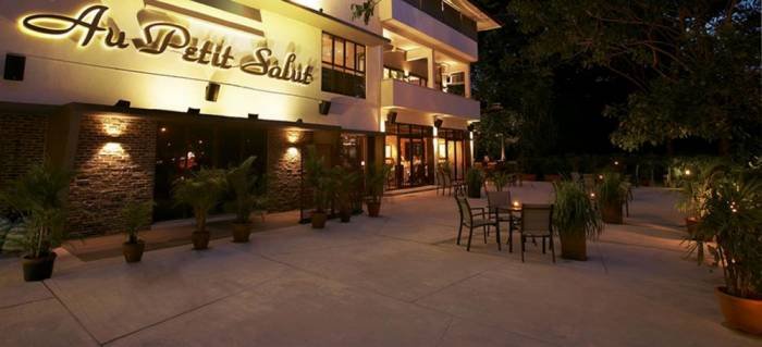  Profile Photos of Au Petit Salut 40C Harding Road - Photo 3 of 9