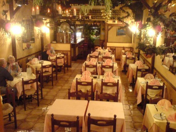  Profile Photos of Mamma Mia's Italian Restaurant 366 Crofton Road - Photo 5 of 6