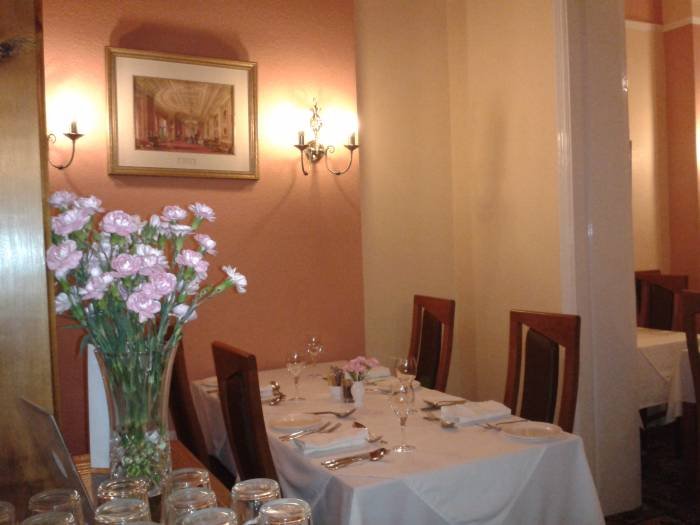 Dining Room Profile Photos of The Burleigh 7 Cliff Terrace - Photo 5 of 5